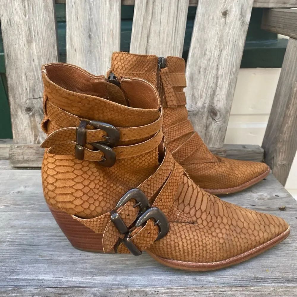 Matisse Harvey Snake Embossed Boots - Women | Color: Brown | Size: 7.5